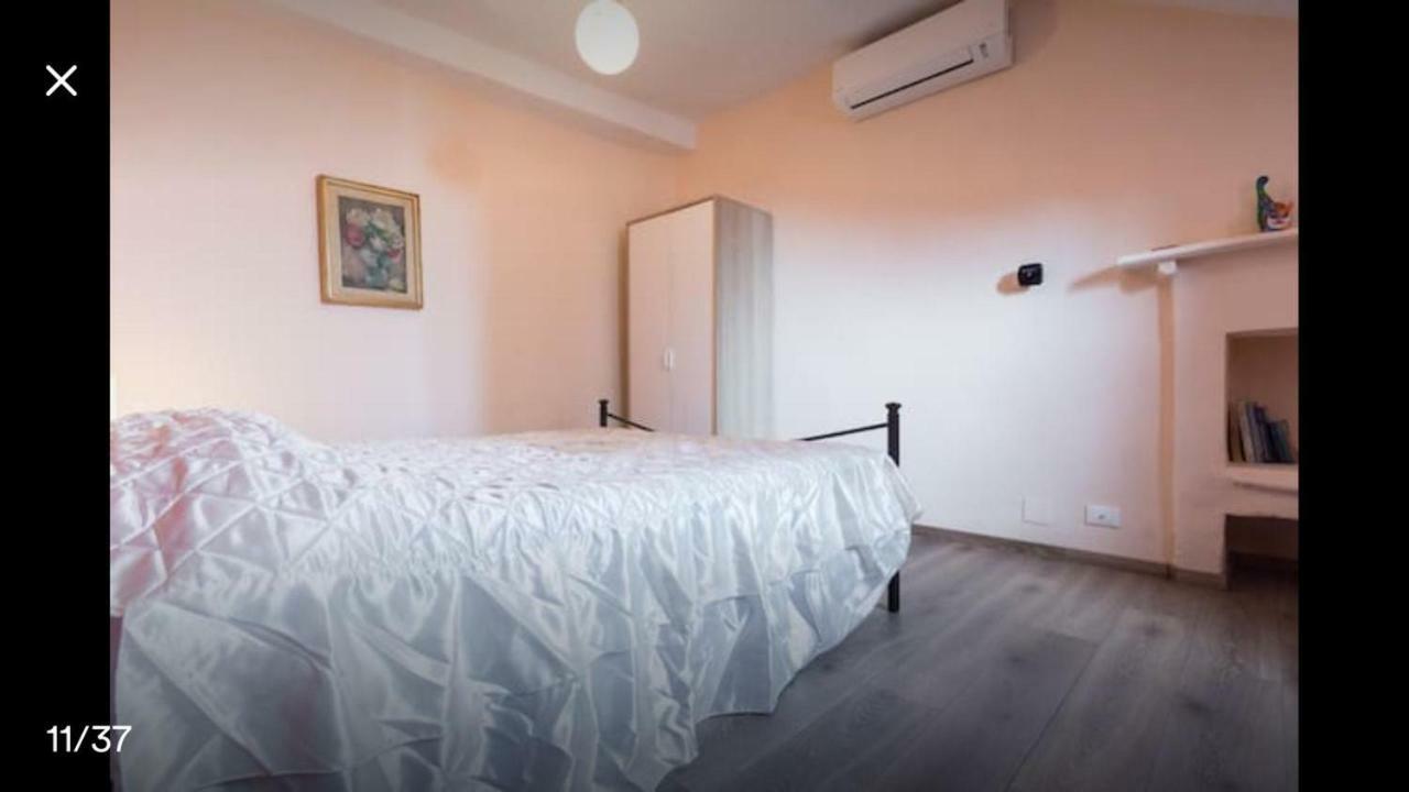 Apartamento Mansarda In Borgo Dora Turín Exterior foto